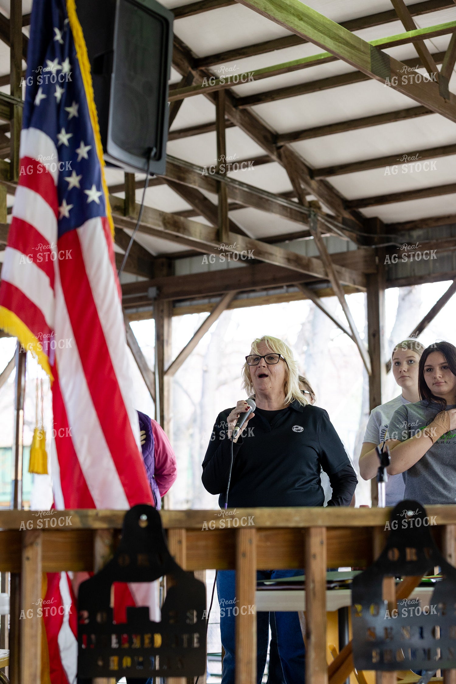 Saying the Pledge of Allegiance 52611