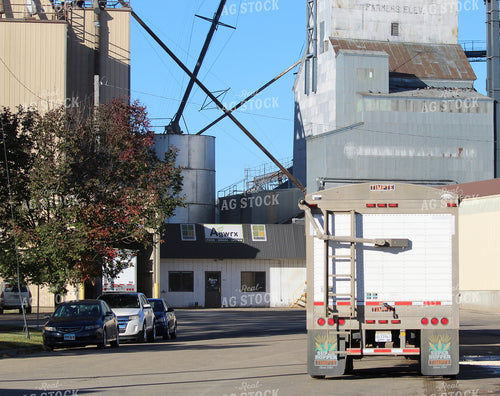 Semi at Grain Elevator 141461