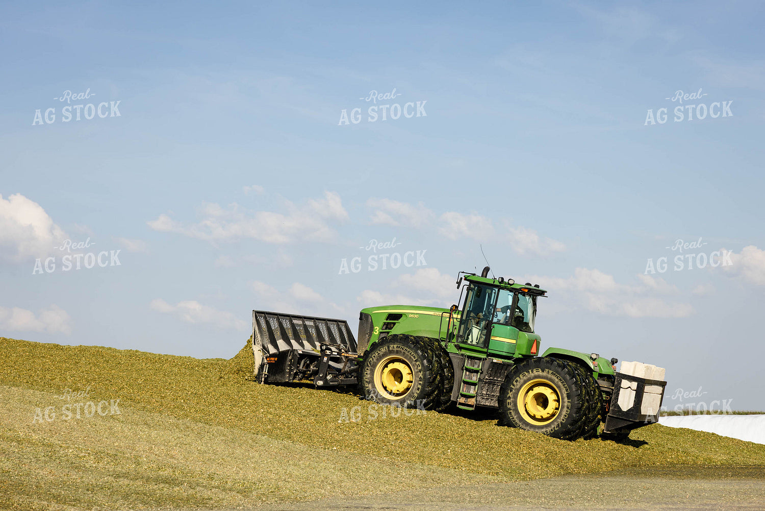 Packing Corn Silage 152937