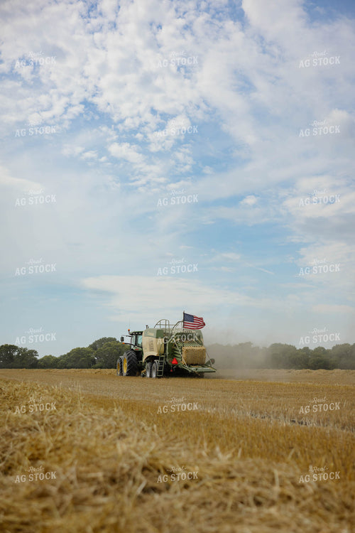 Baling Wheat Straw 296048