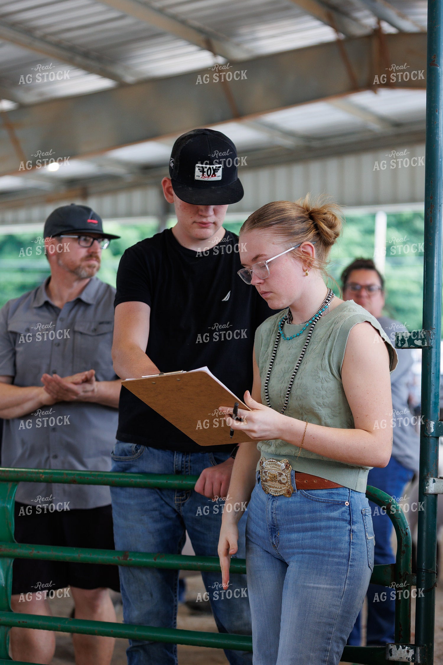 Judging Livestock 295120