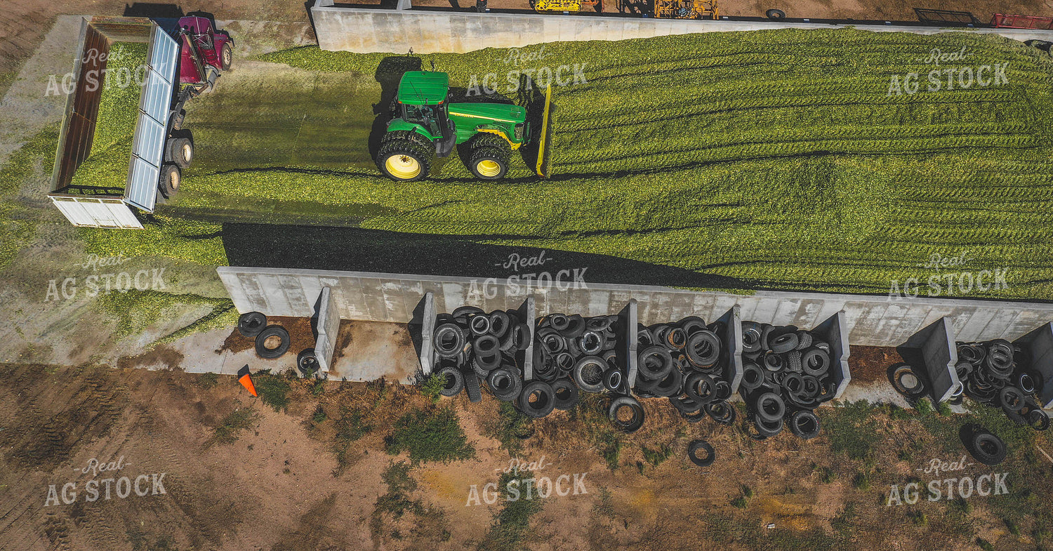 Loading Silage 56030