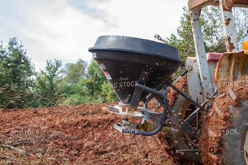 Fertilizer Dispenser in Field 79085