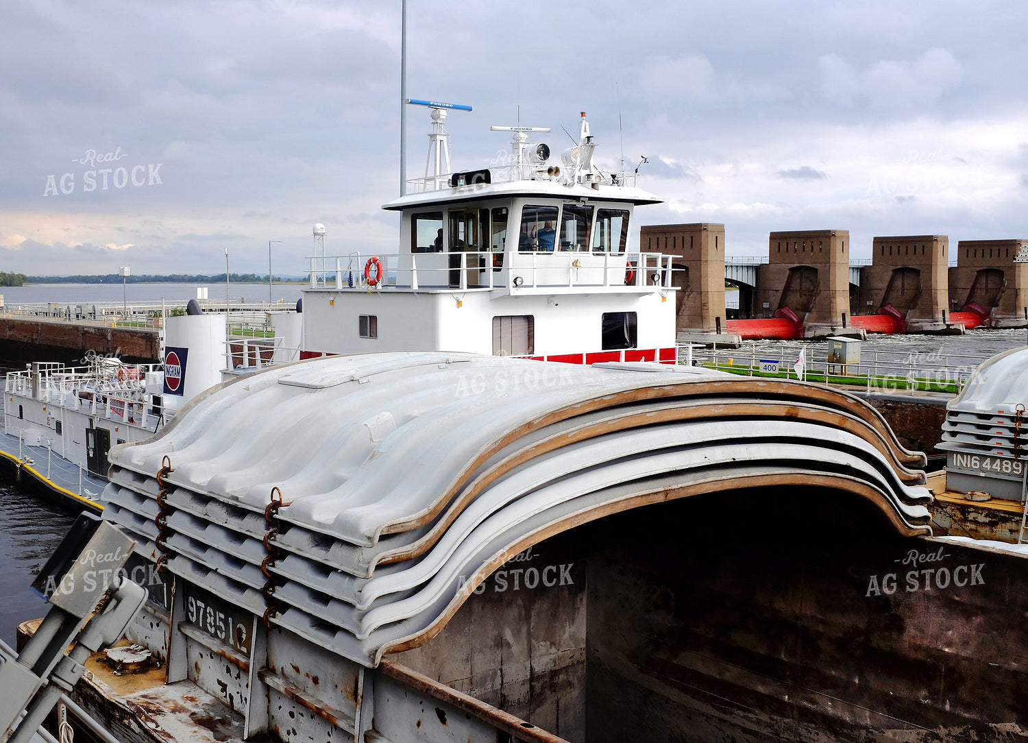 Lock and Dam 154052