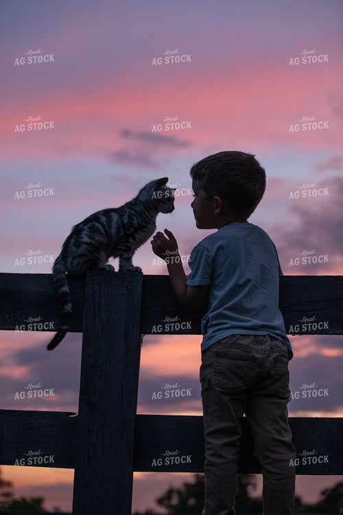 Farm Kid with Cat 189008