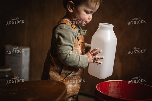 Preparing Calf Bottles 196018