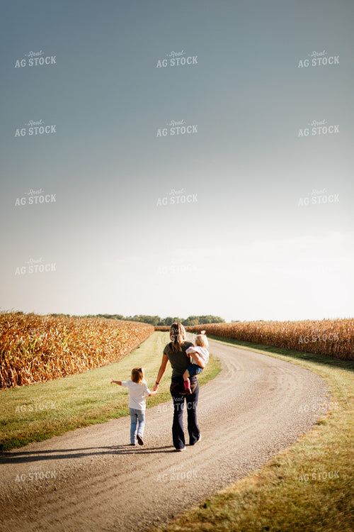 Farm Family Walking 9216