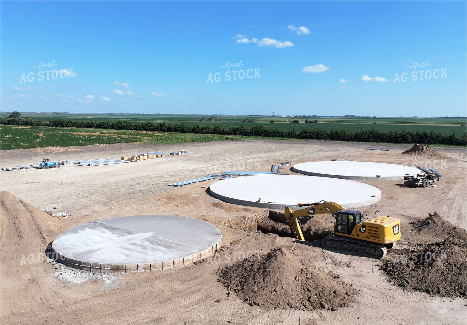 Construction of New Grain Bin Site 141623