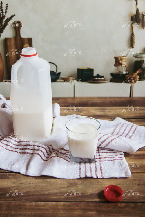 Milk 67870