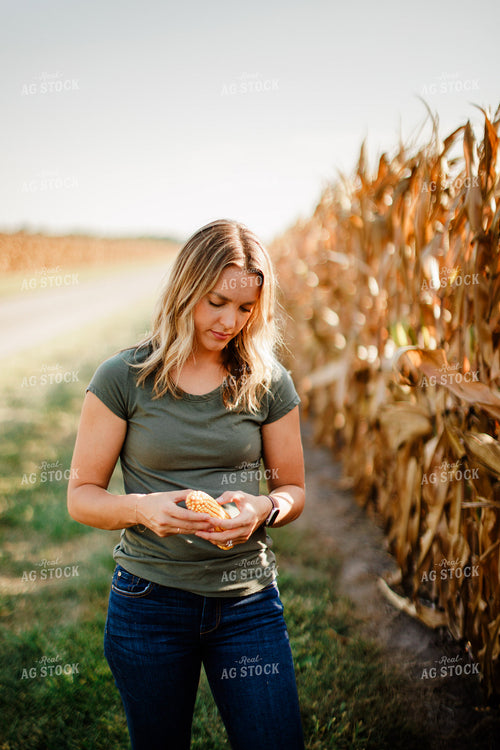 Female Agronomist Checking Corn 9206