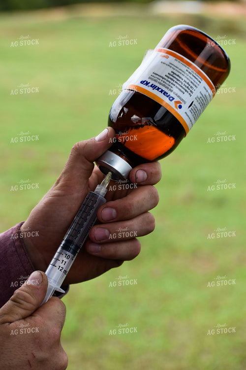 Getting Medicine into Syringe 112011