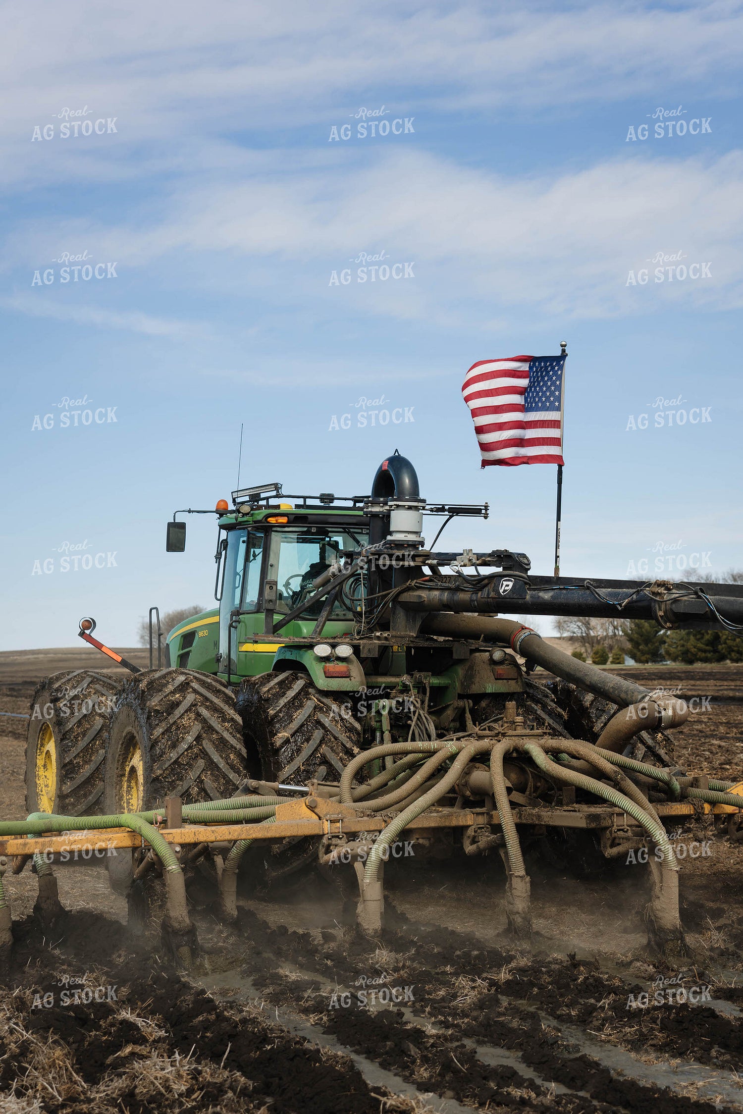Injecting Manure 152733