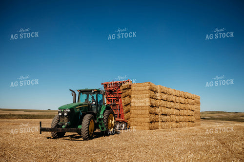 Loading Straw Bales 152178