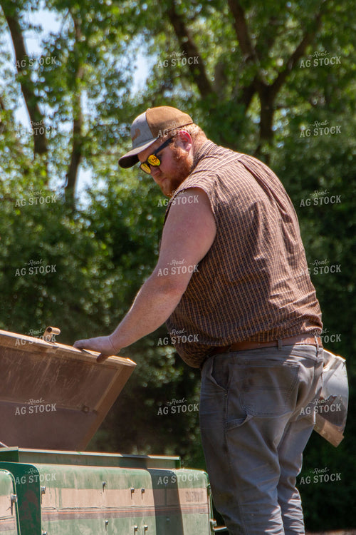 Filling Planter 157080
