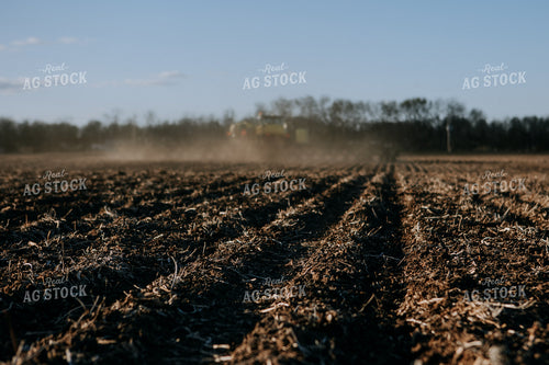 Tractor Planting Field 77254
