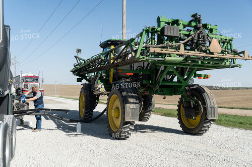Farmer Filling Sprayer 65205