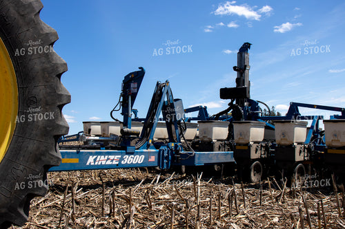 Planting with Kenze Planter 67076