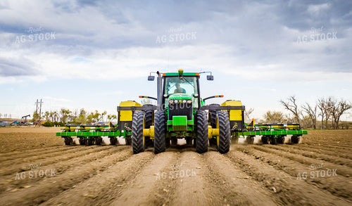 Tractor Plants Field 56623