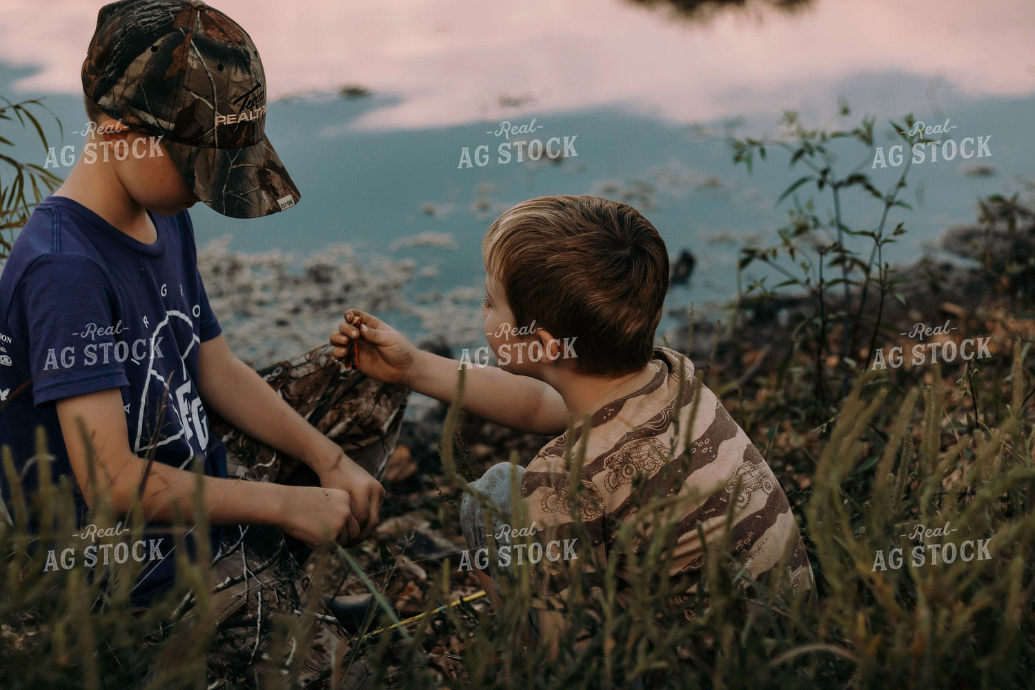 Farm Kids Fishing 108049