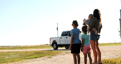 Farm Family Greeting Farmer 6503