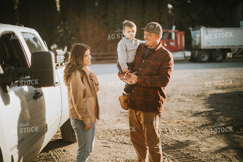 Farm Family in Yard 6820