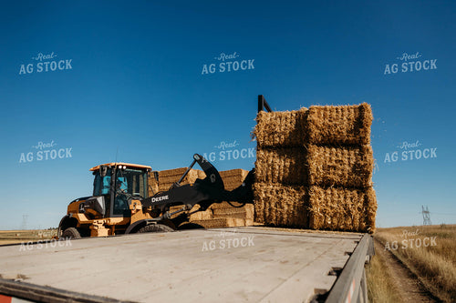 Loading Straw Bales 152193