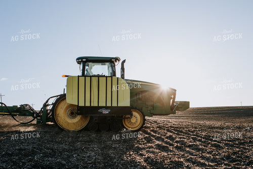 Tractor Planting Field 77258