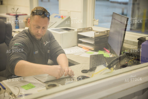 Retailer Working in Office 7888