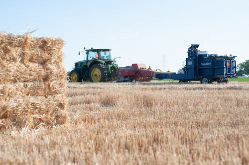 Baling Straw 103032