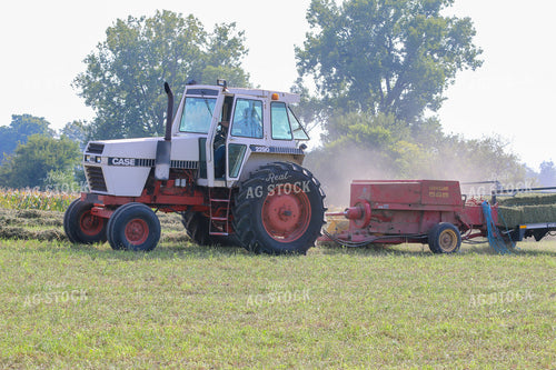 Baling Hay 160334