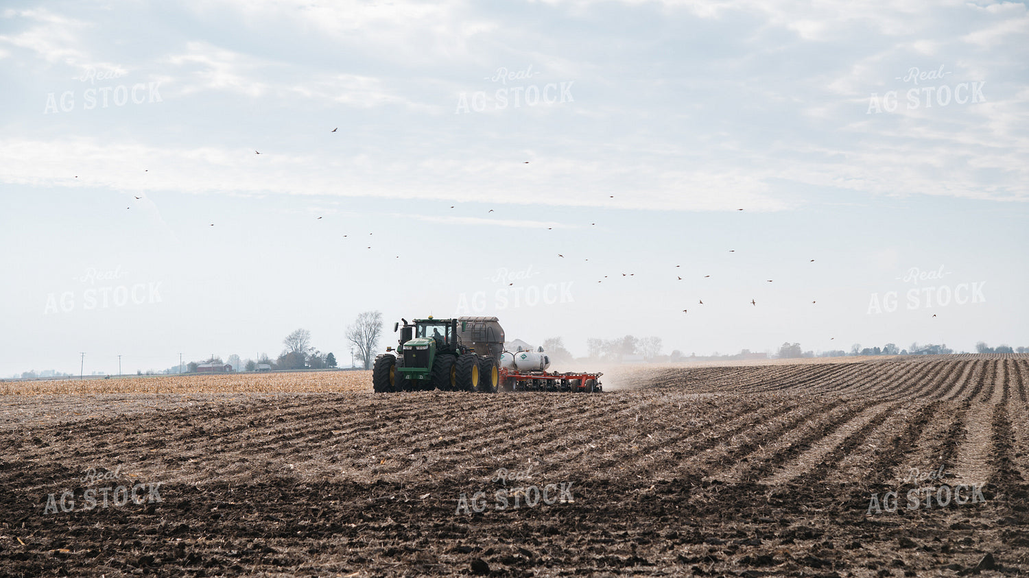Applying Anhydrous and Dry Fertilizer 26176