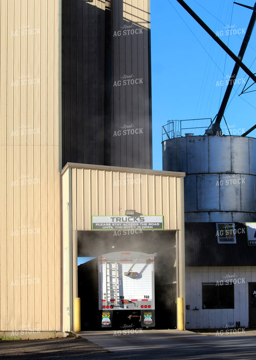 Semi at Grain Elevator 141477
