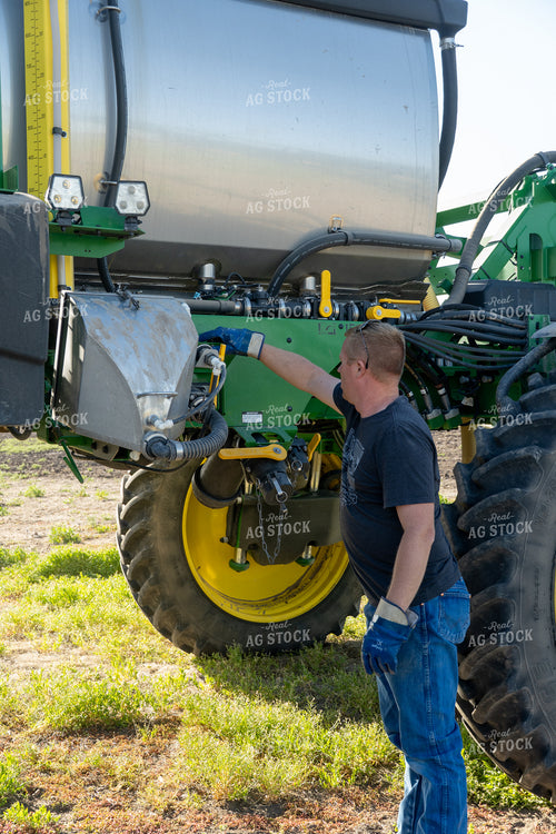 Farmer Filling Sprayer 65721