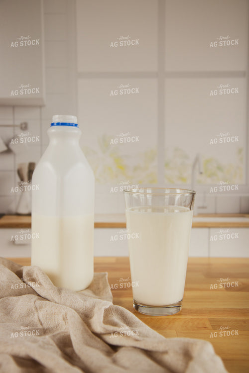 Milk 67857