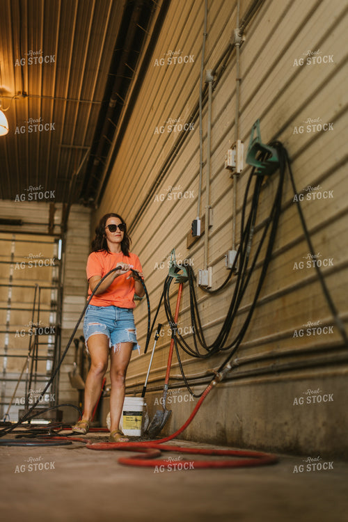 Farm Wife in Shop 8722