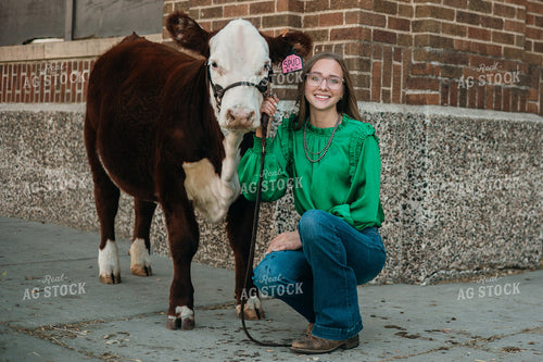 Girl with Show Cattle 194040