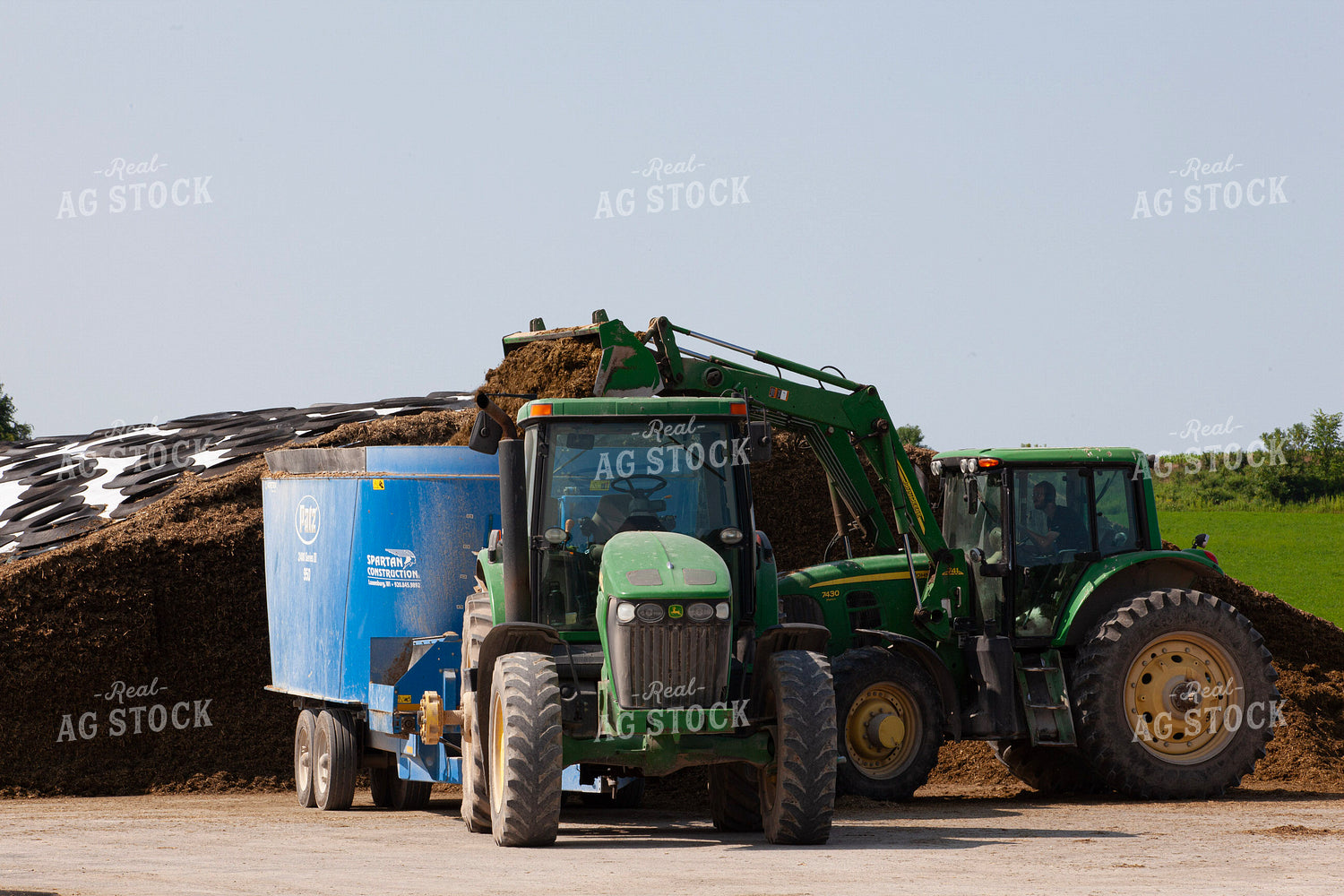 Mixing Feed 132233