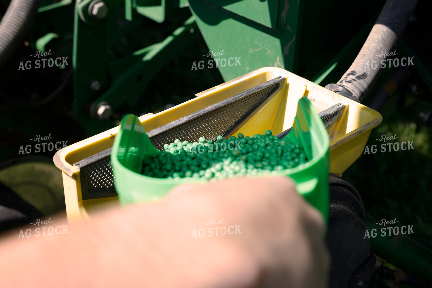 Loading Planter with Seed 129090