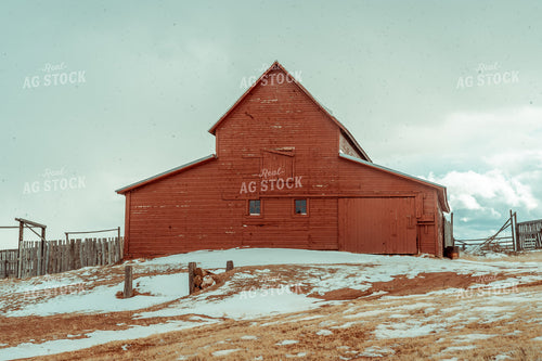 Scenic Red Barn 58038