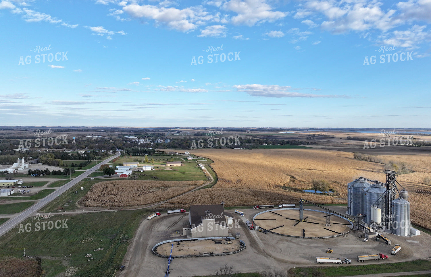 Grain Elevator 141483