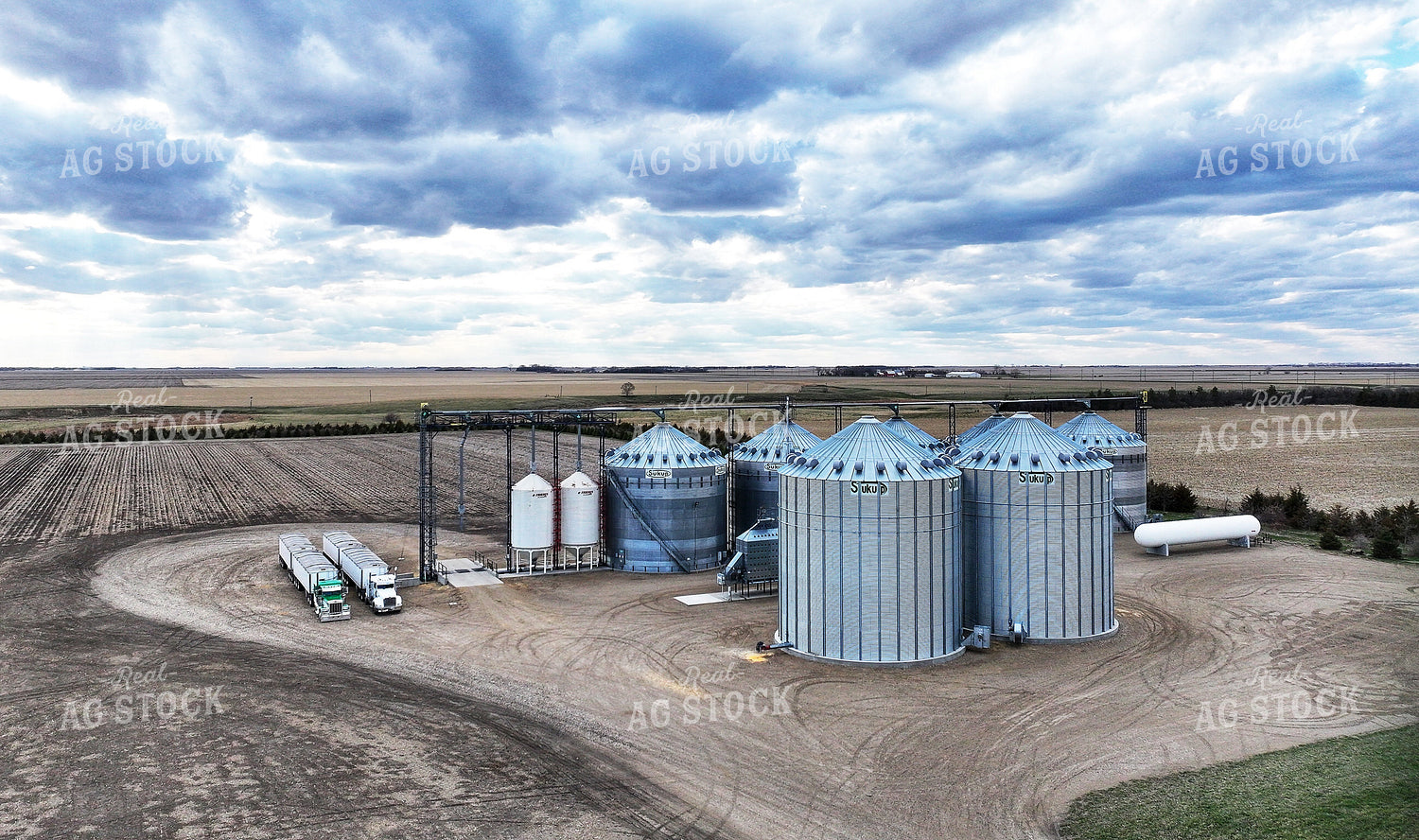 Aerial of Grain Storage 141265