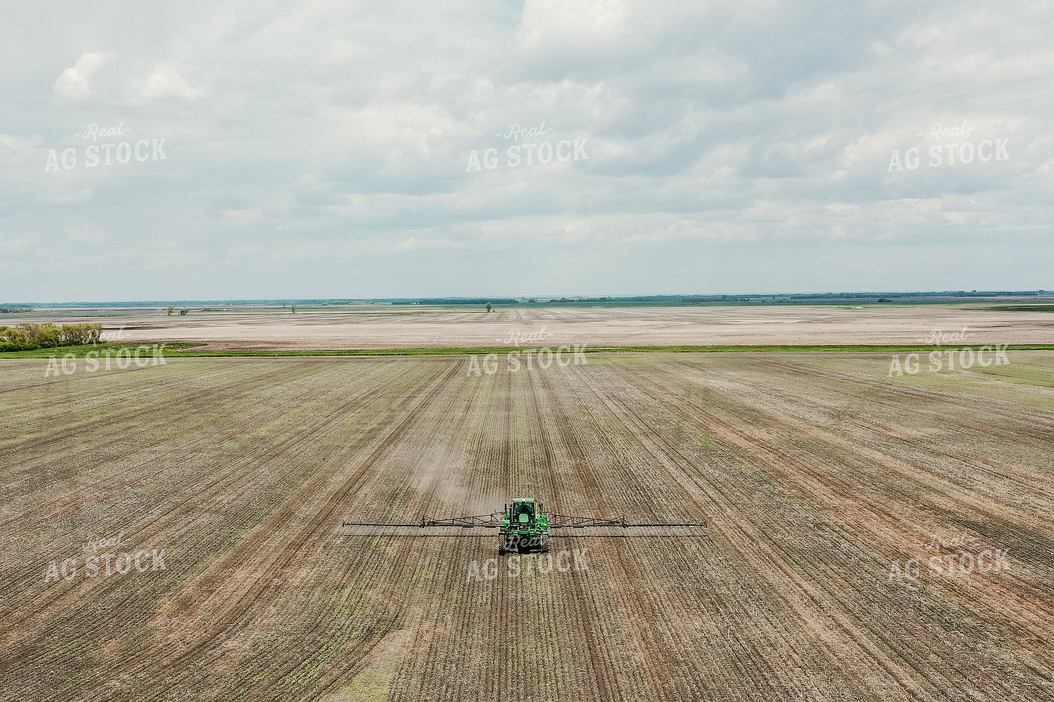 Sprayer Spraying Field 64223