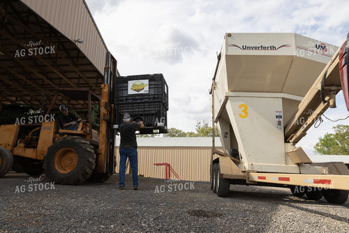 Loading Seed Tender 79793