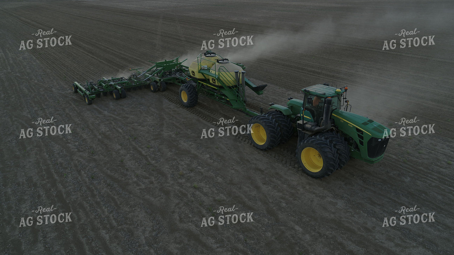 Planter in Field 80005