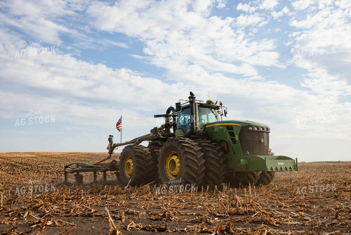 Injecting Manure 152320
