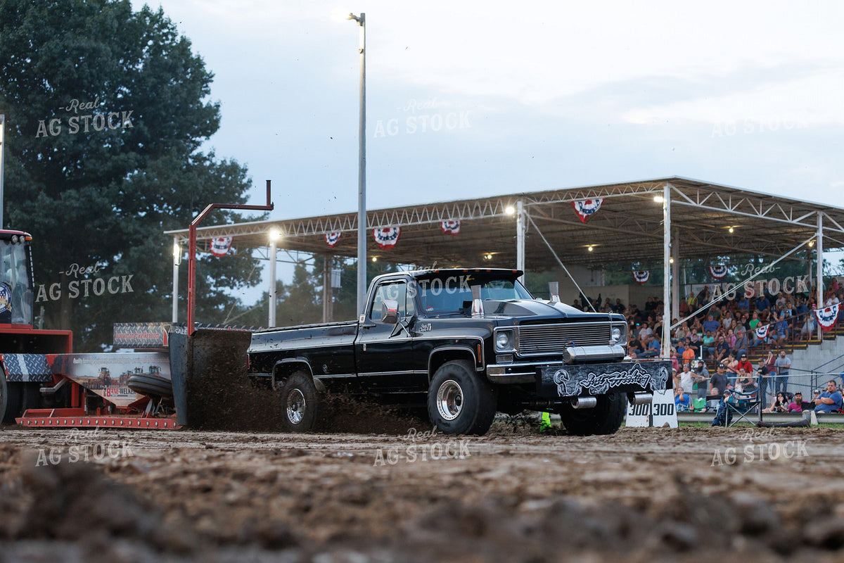 Truck Pull Competition 295164