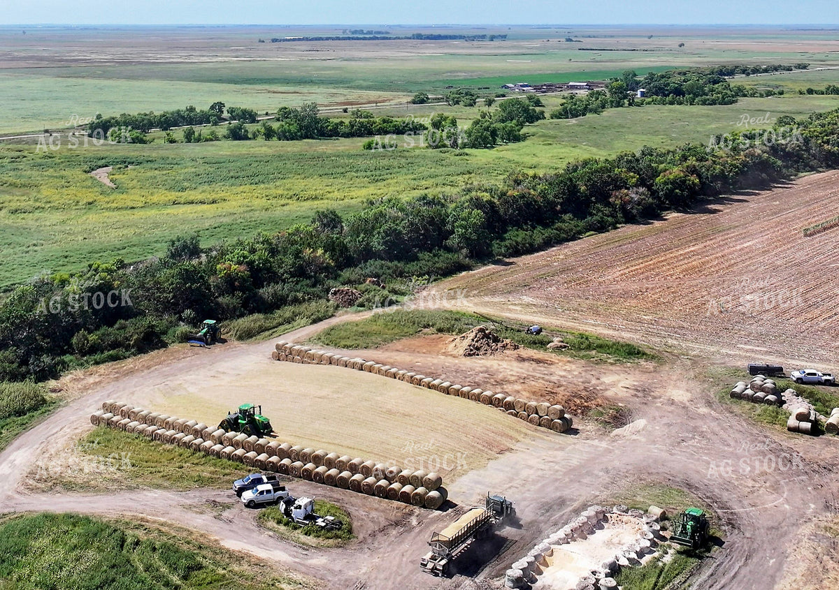 Packing Silage Pile 141758
