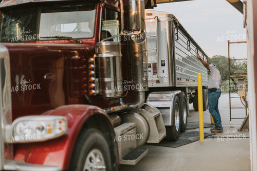 Farmer Lining Up Semi Truck 7784