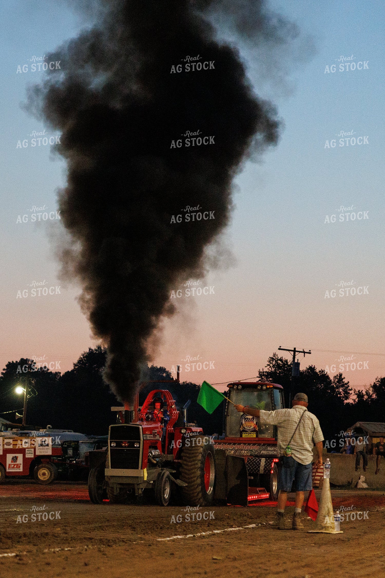 Tractor Pulling 52921
