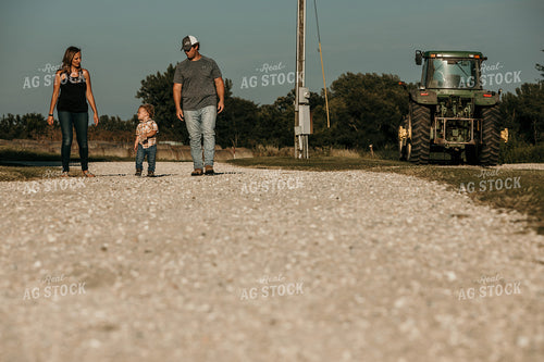 Farm Family 3153